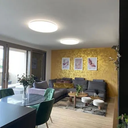 Urban 2 Bedroom Bratislava Exterior photo